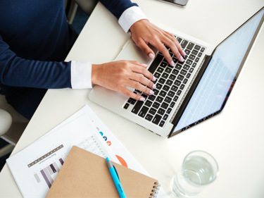 monitor secuirty with a laptop computer